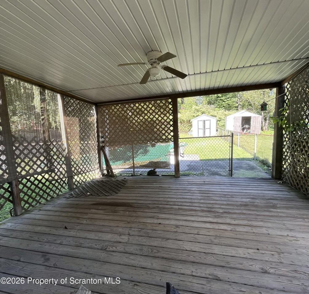 1519 Electric St - Photo 5 of 10