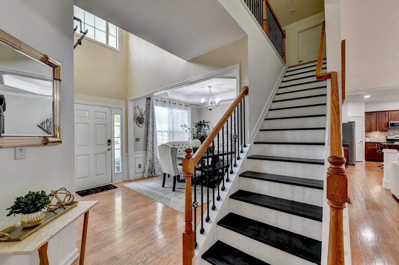 653 Prada Ct - Photo 2 of 11