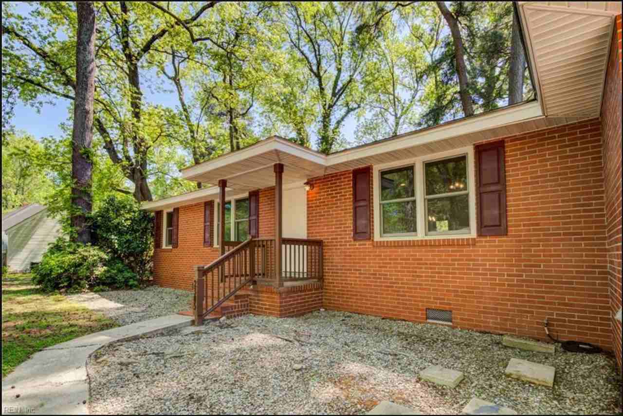 2305 Springdale Rd - Photo 2 of 20
