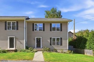 3 Teneyck Ave #B - Photo 1 of 1