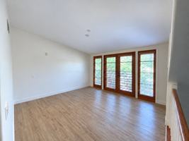 featured image of 148 N Vermont Ave #B