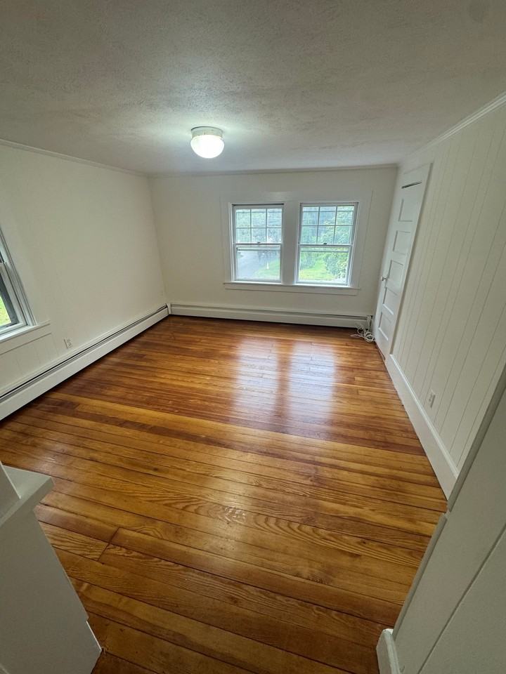 19 Cinroc Cir #C - Photo 4 of 7