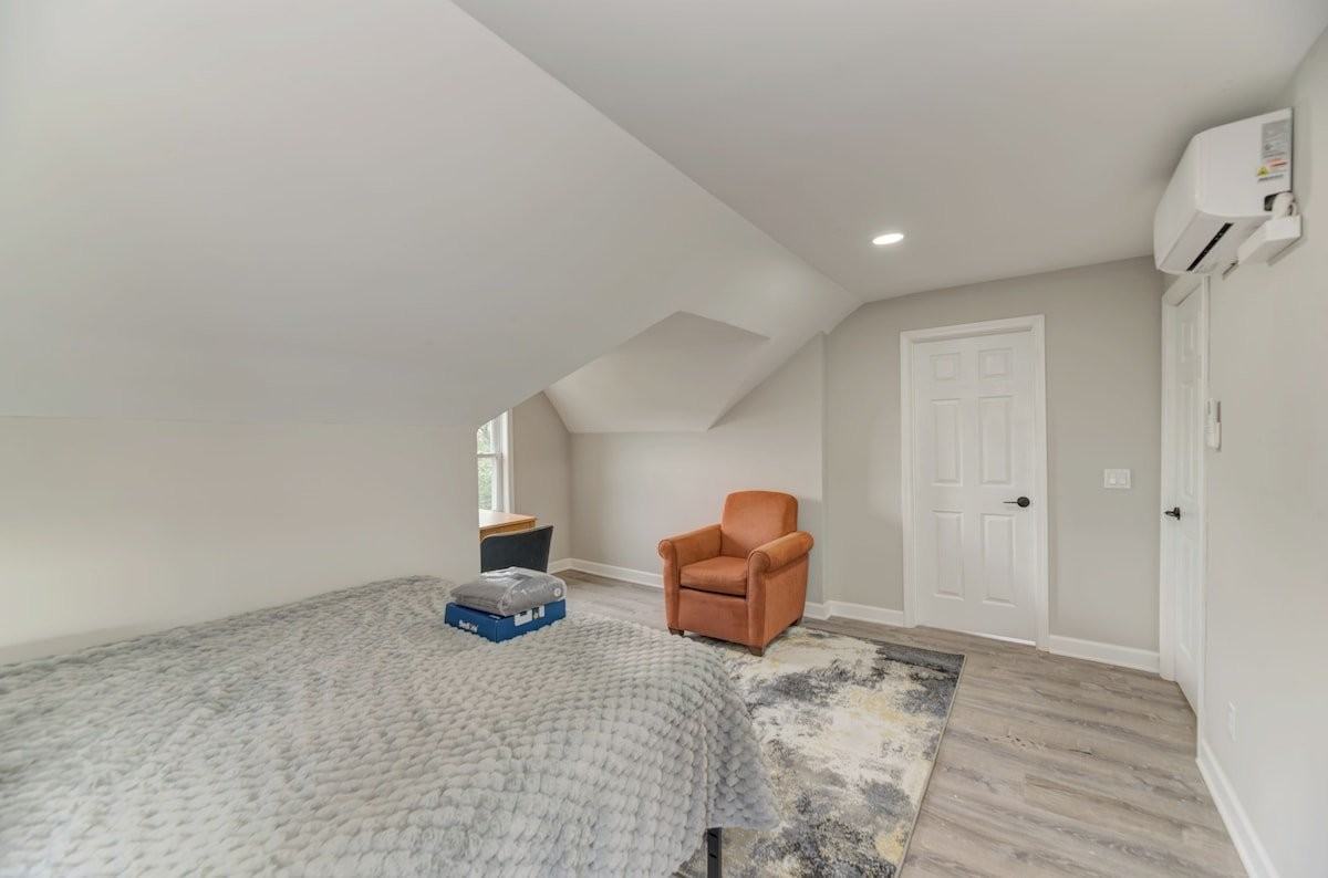 7247 S Euclid Ave - Photo 7 of 20