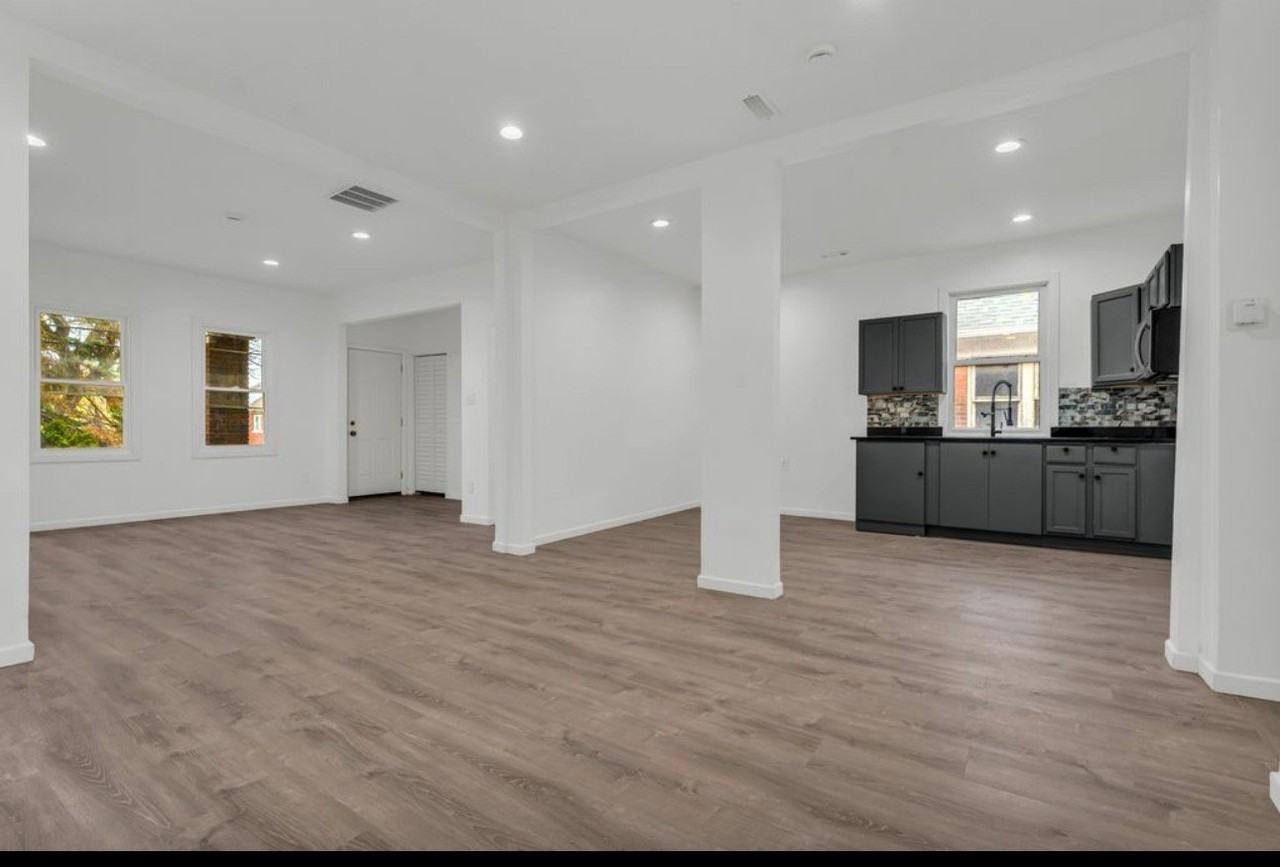 3351 Fullerton St - Photo 3 of 12