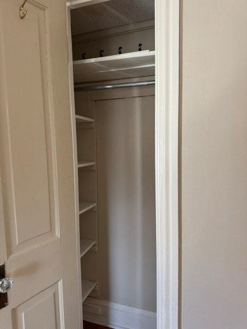 731 N New St #2ndFL - Photo 5 of 11