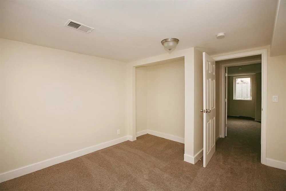 1745 W Crestline Dr - Photo 6 of 13