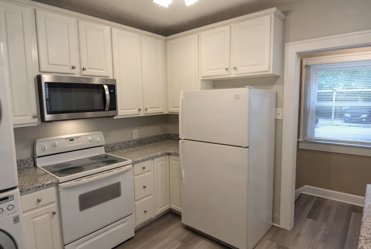 5265 N College Ave - Photo 4 of 20