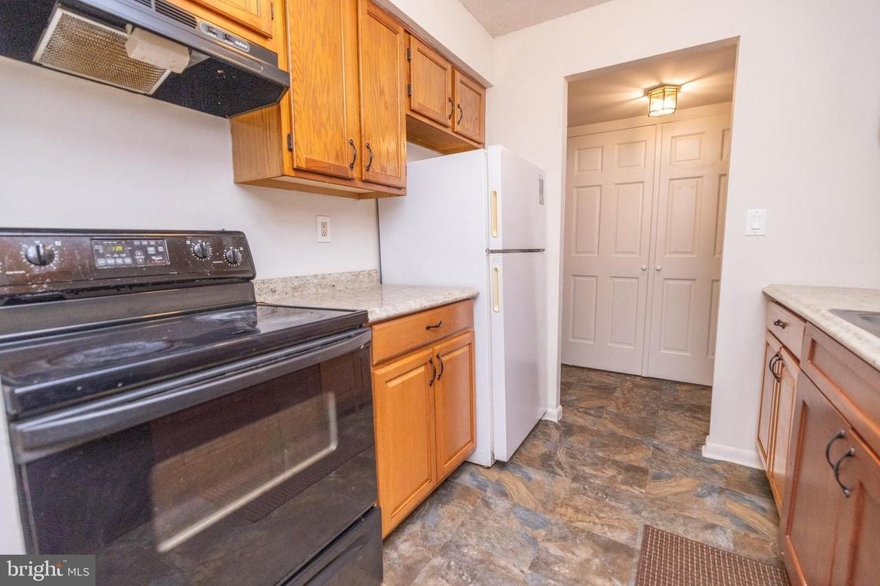 3101 Valley Dr - Photo 4 of 17