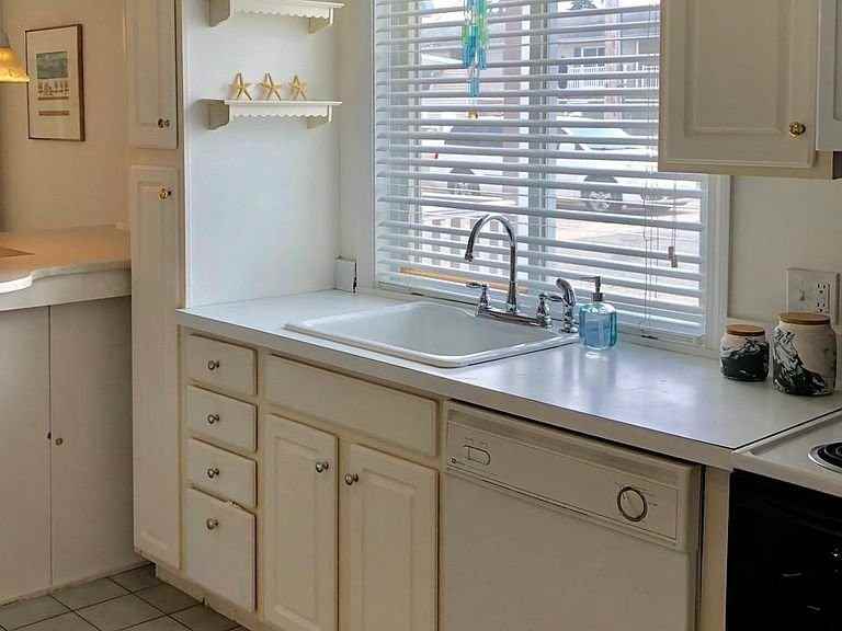 68 Kings Hwy #24 - Photo 7 of 14