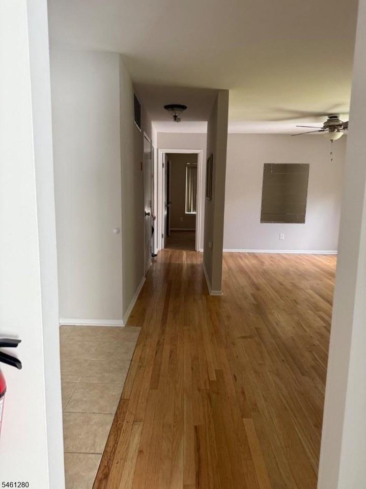 10182 Dell Pl - Photo 6 of 13