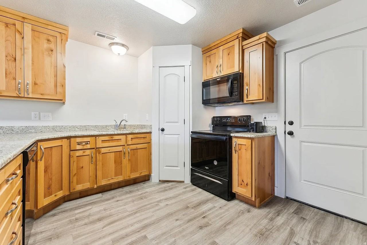 483 Nw #2 - Photo 6 of 20