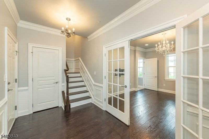 27 Truman Dr - Photo 4 of 24