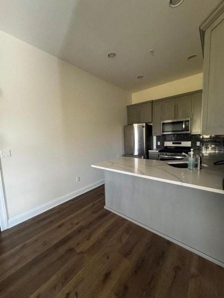 183 Garibaldi Ave #311 - Photo 3 of 14