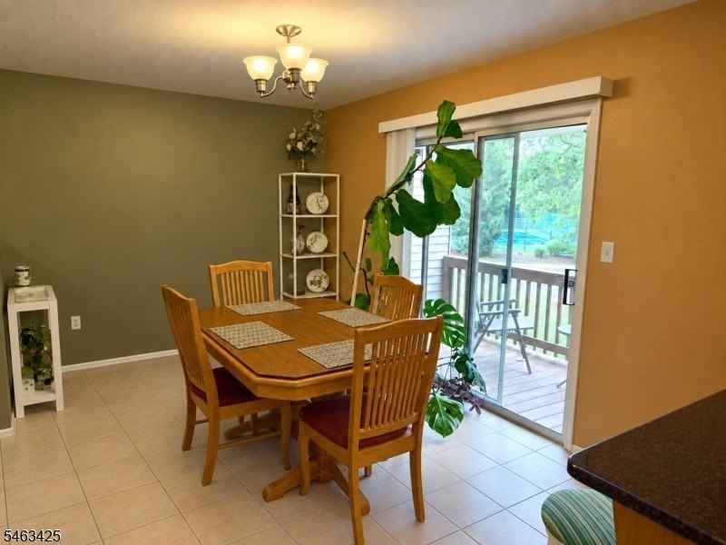 181 Driscoll Ct - Photo 4 of 12