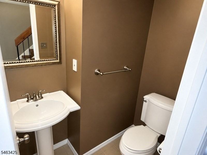 181 Driscoll Ct - Photo 6 of 12