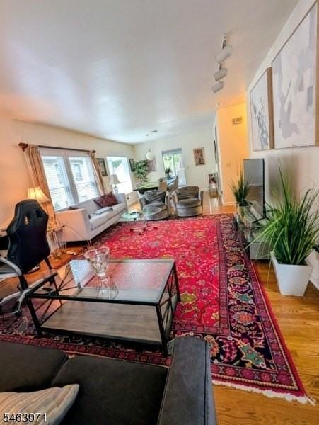 36 Phoenix Ave #C