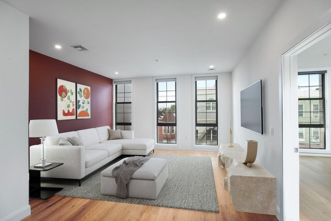 580 Palisade Ave #302 - Photo 2 of 25