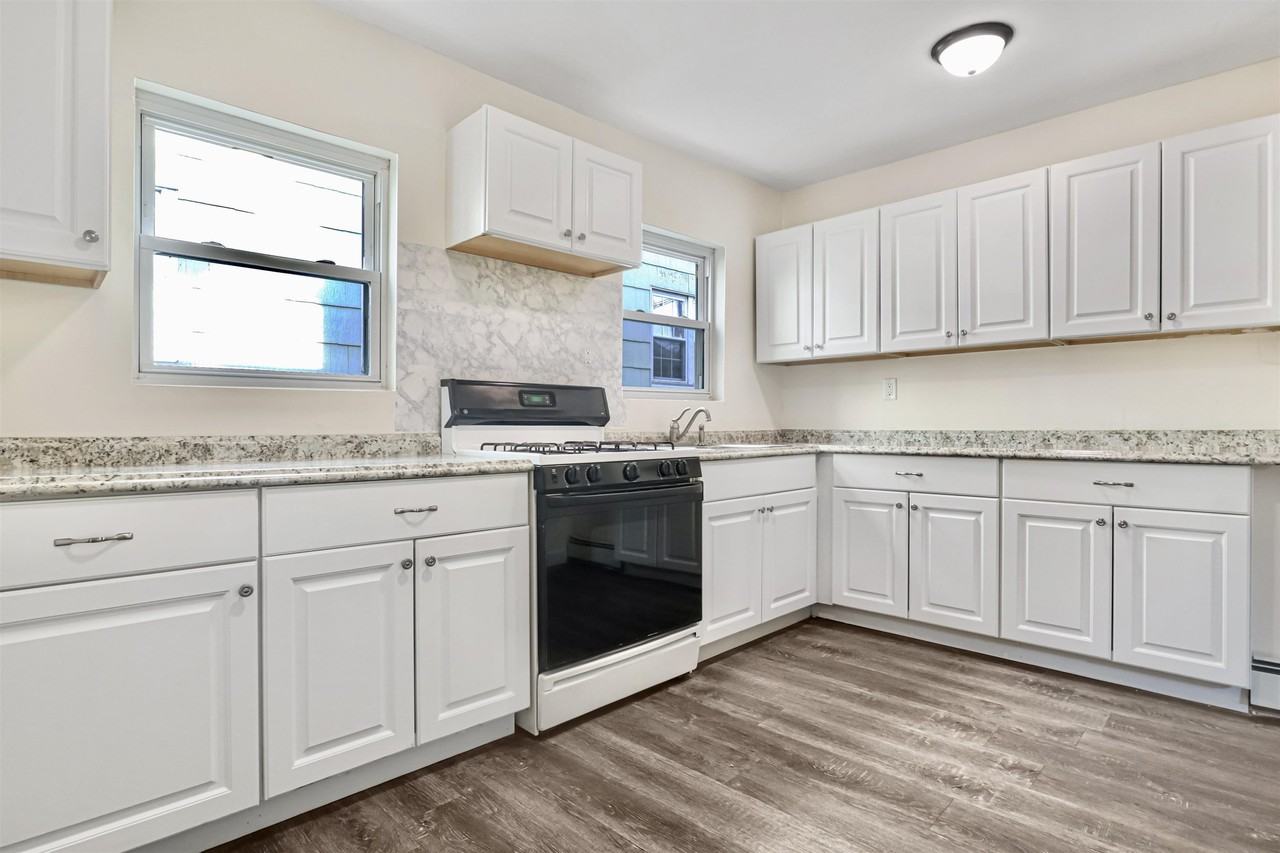 62 W 8th St - Photo 2 of 13