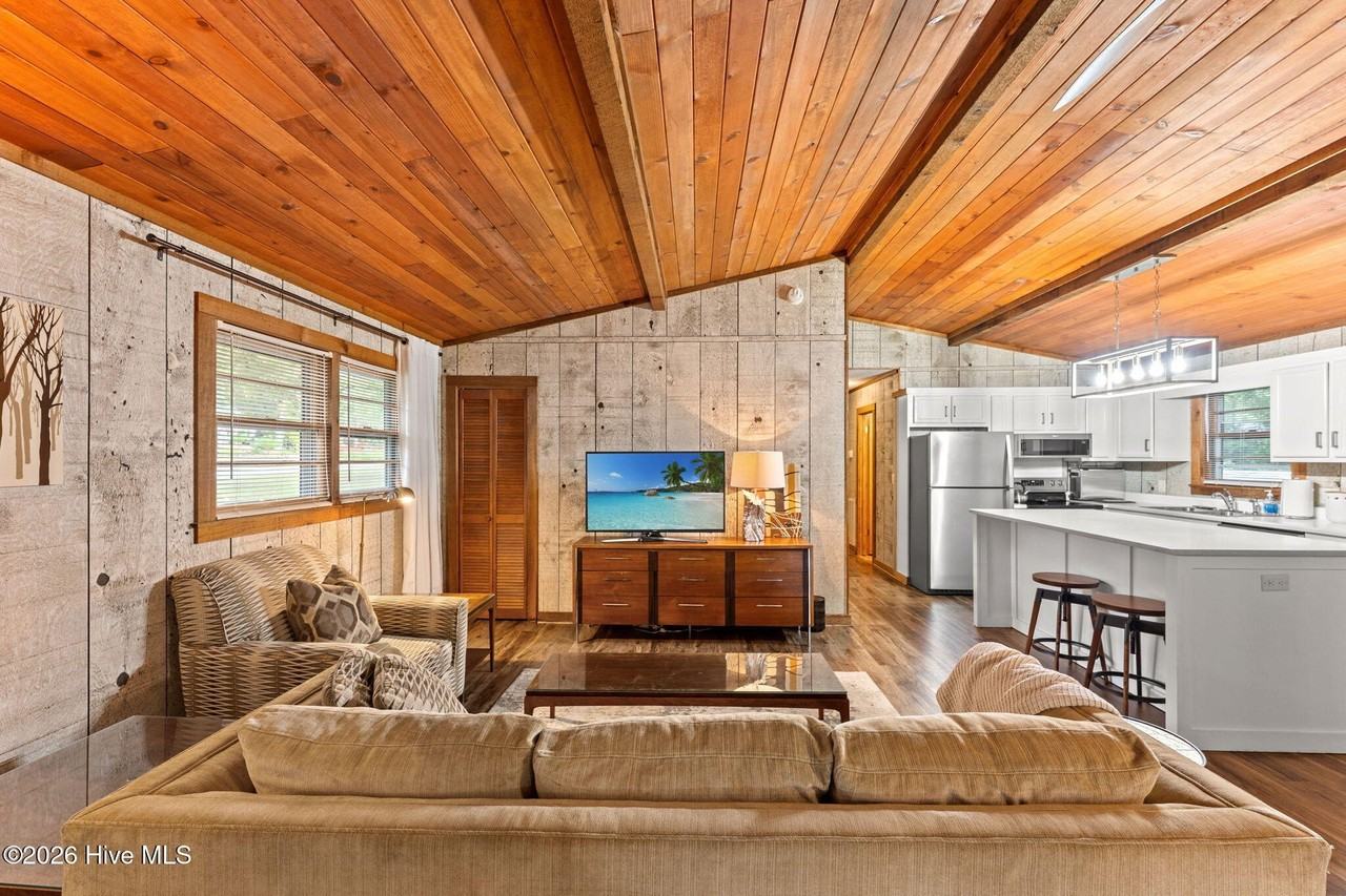 1593 W Kilbart Dr Sw - Photo 4 of 50