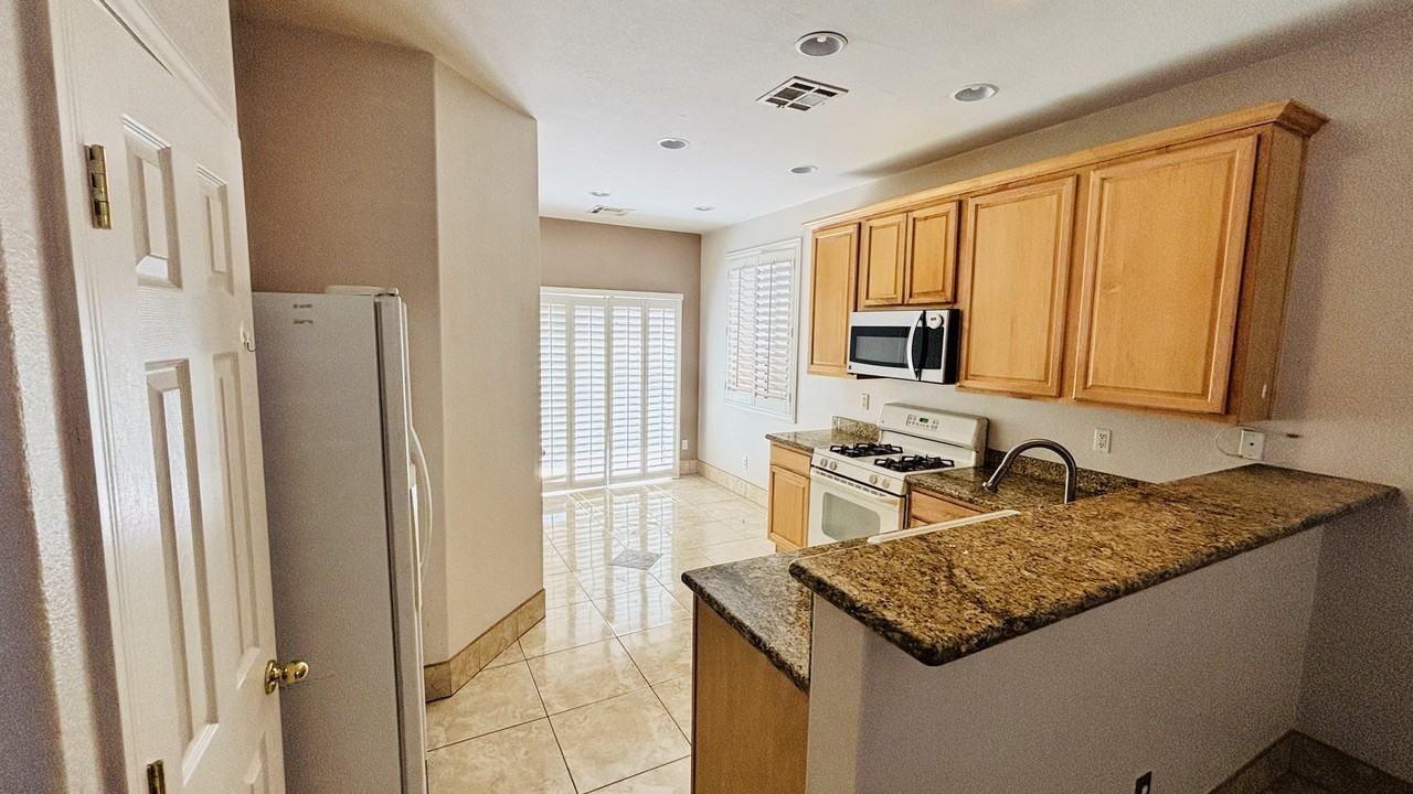 9759 Beach Rose Ct #1 - Photo 4 of 17