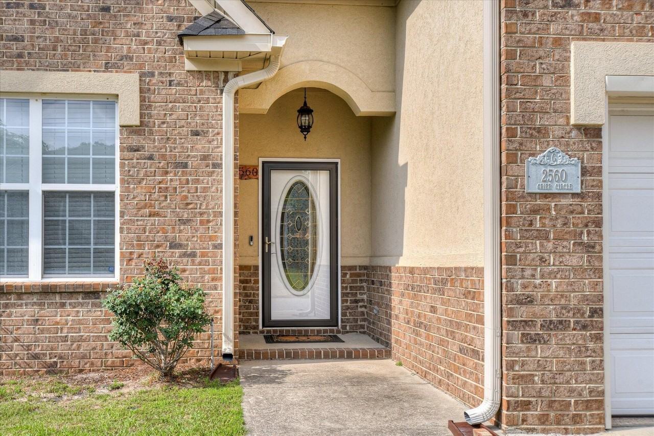 2560 Grier Cir - Photo 4 of 48