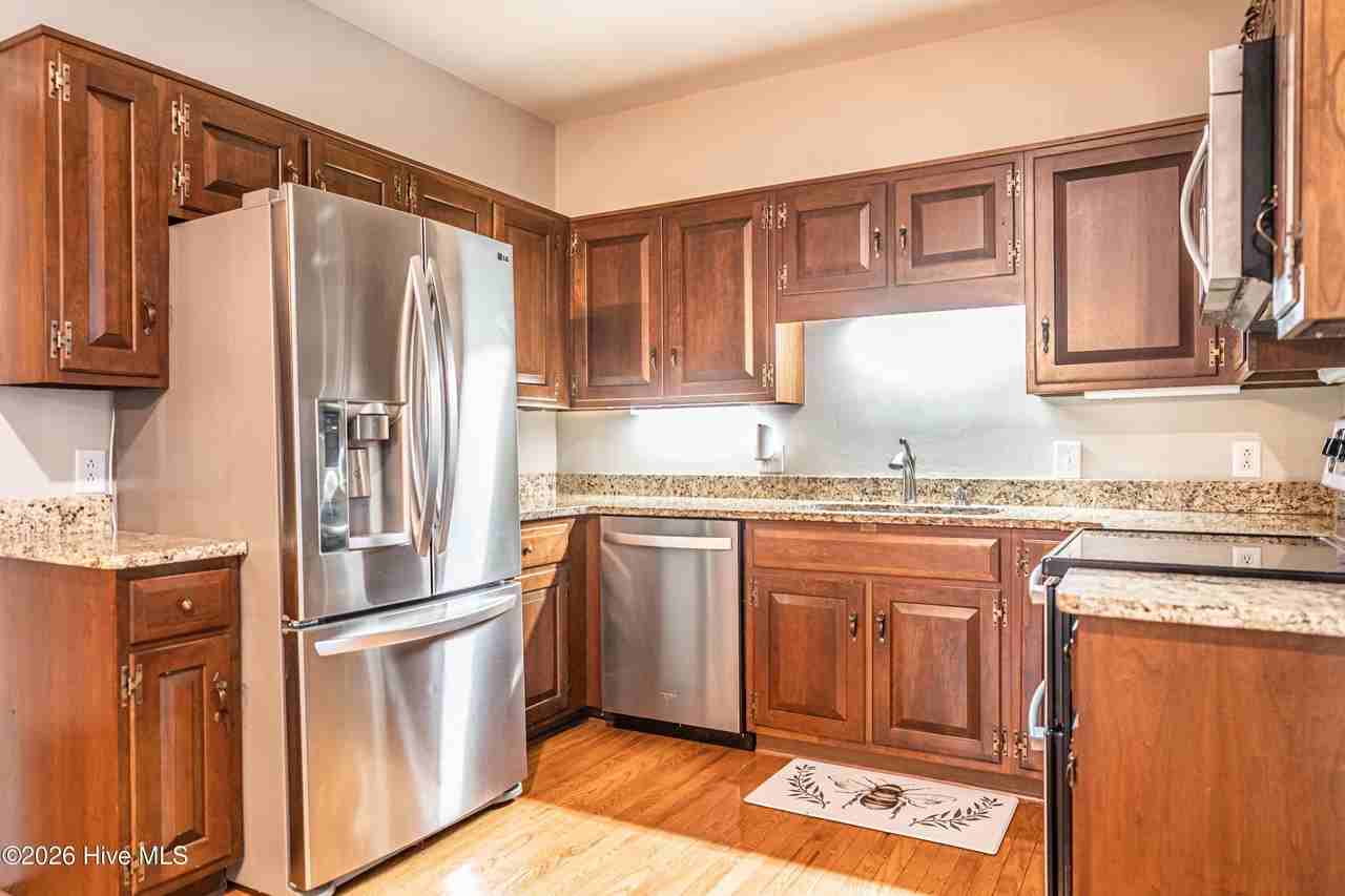 22 Village In The Woods - Photo 7 of 41