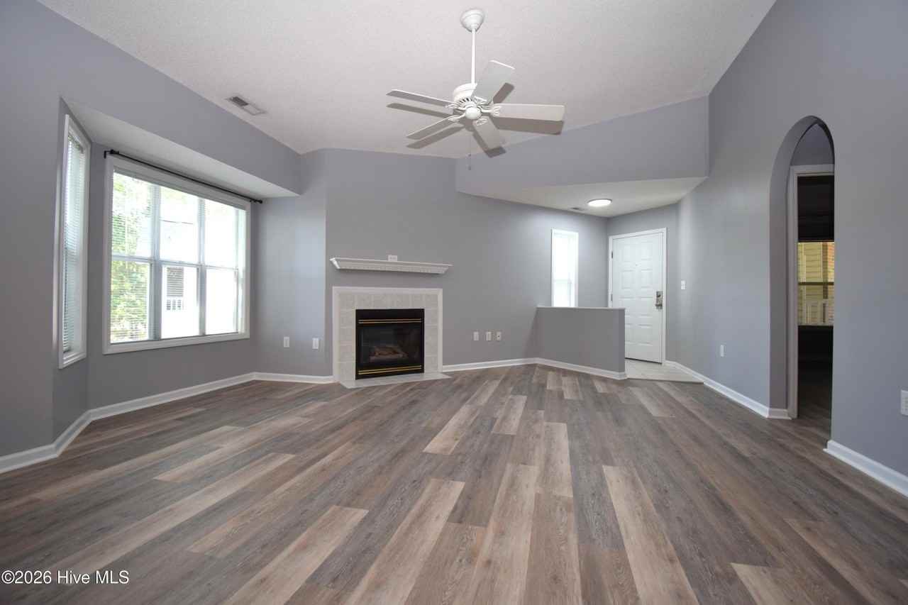 1100 Turtle Creek Rd #F - Photo 3 of 24