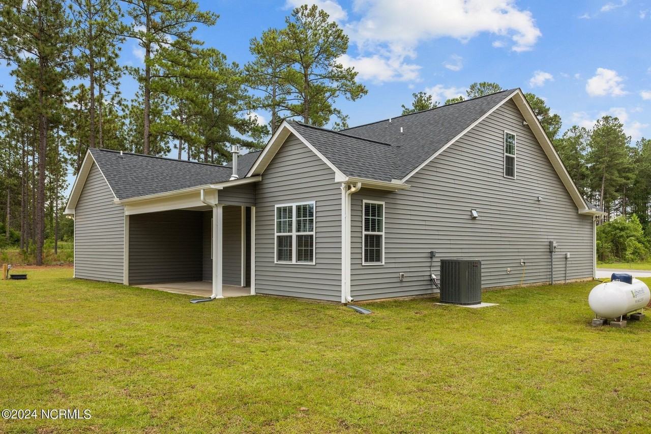 775 Winds Way - Photo 5 of 47