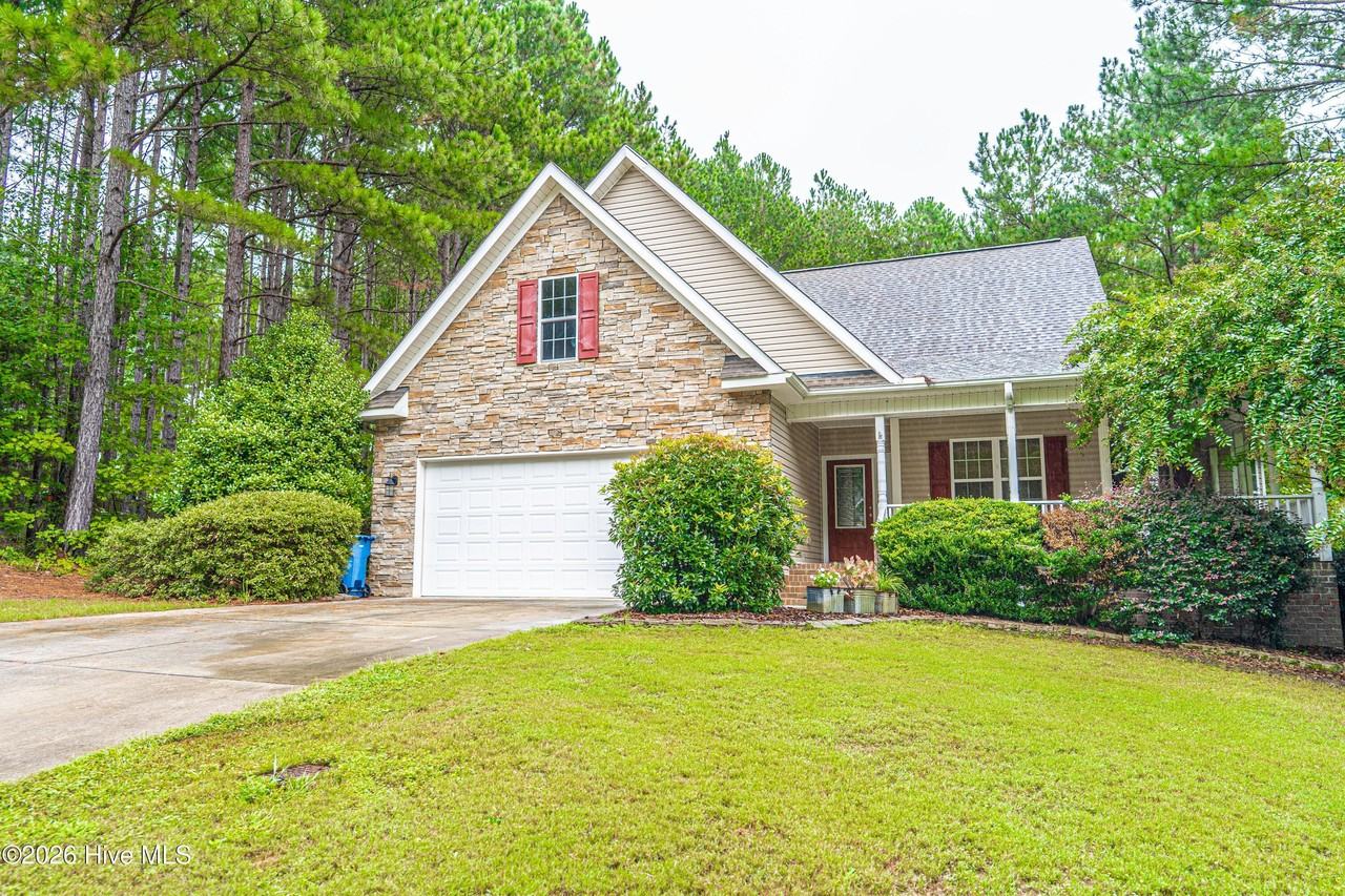 145 Redgrass Ln - Photo 2 of 34