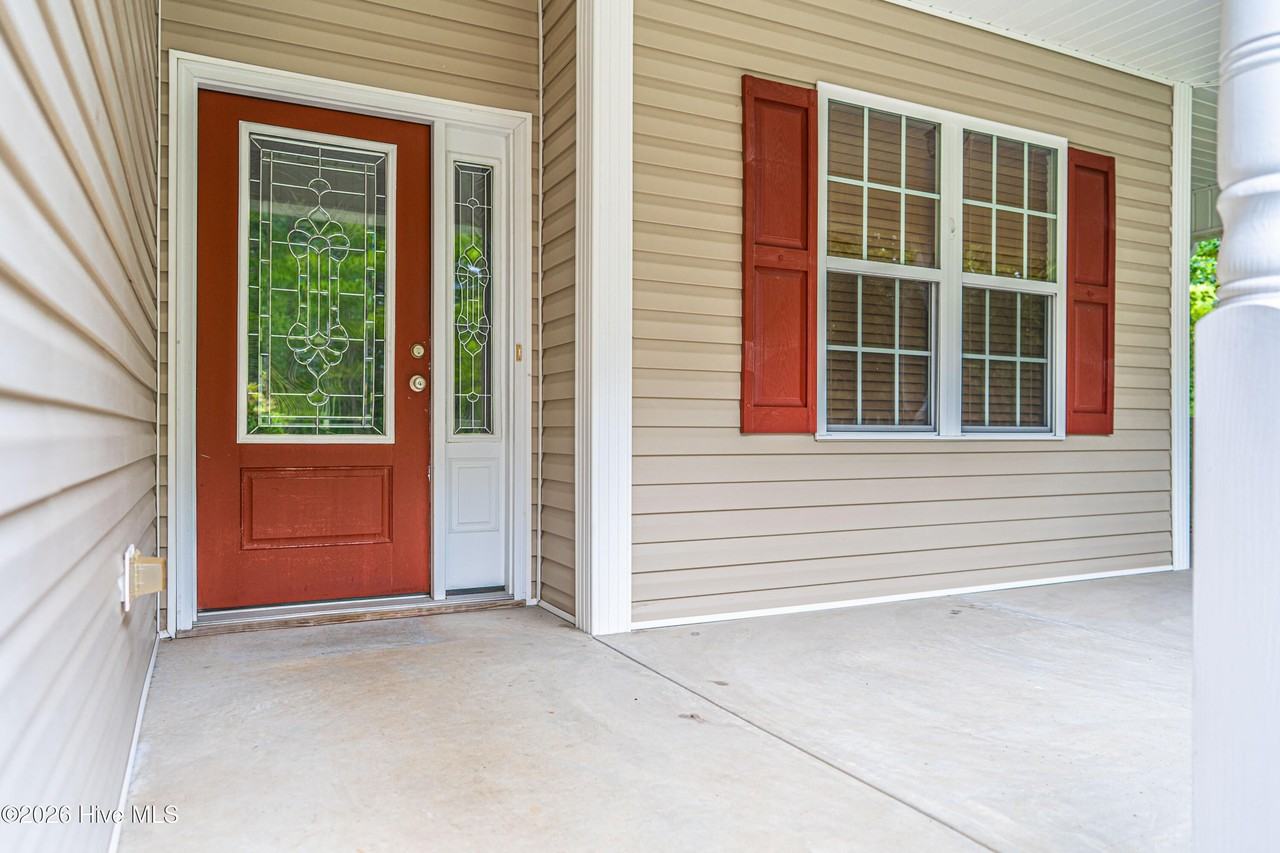 145 Redgrass Ln - Photo 3 of 34