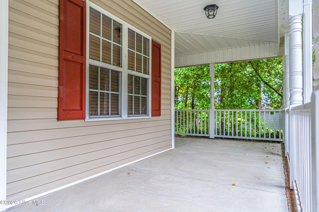 145 Redgrass Ln - Photo 4 of 34