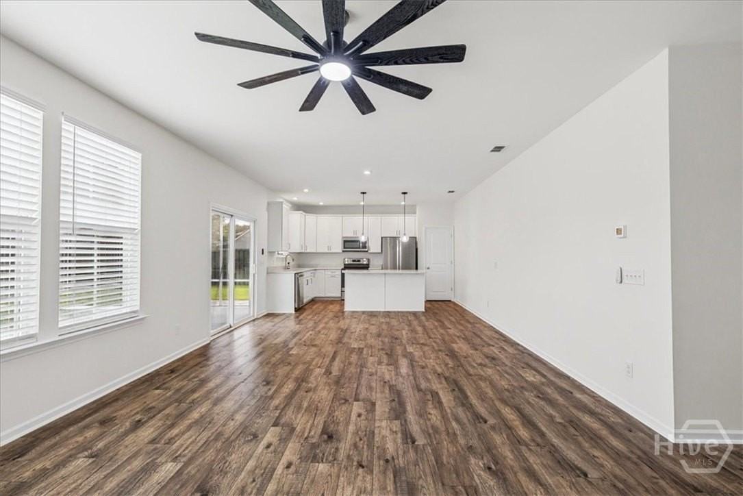 33 Southern Way - Photo 6 of 42