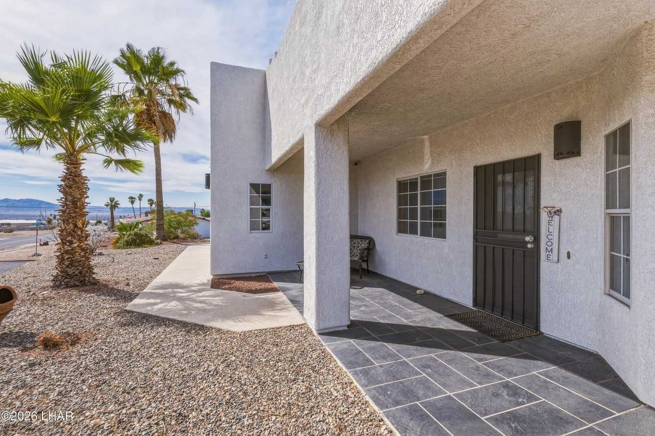 784 Cactus Dr - Photo 2 of 30
