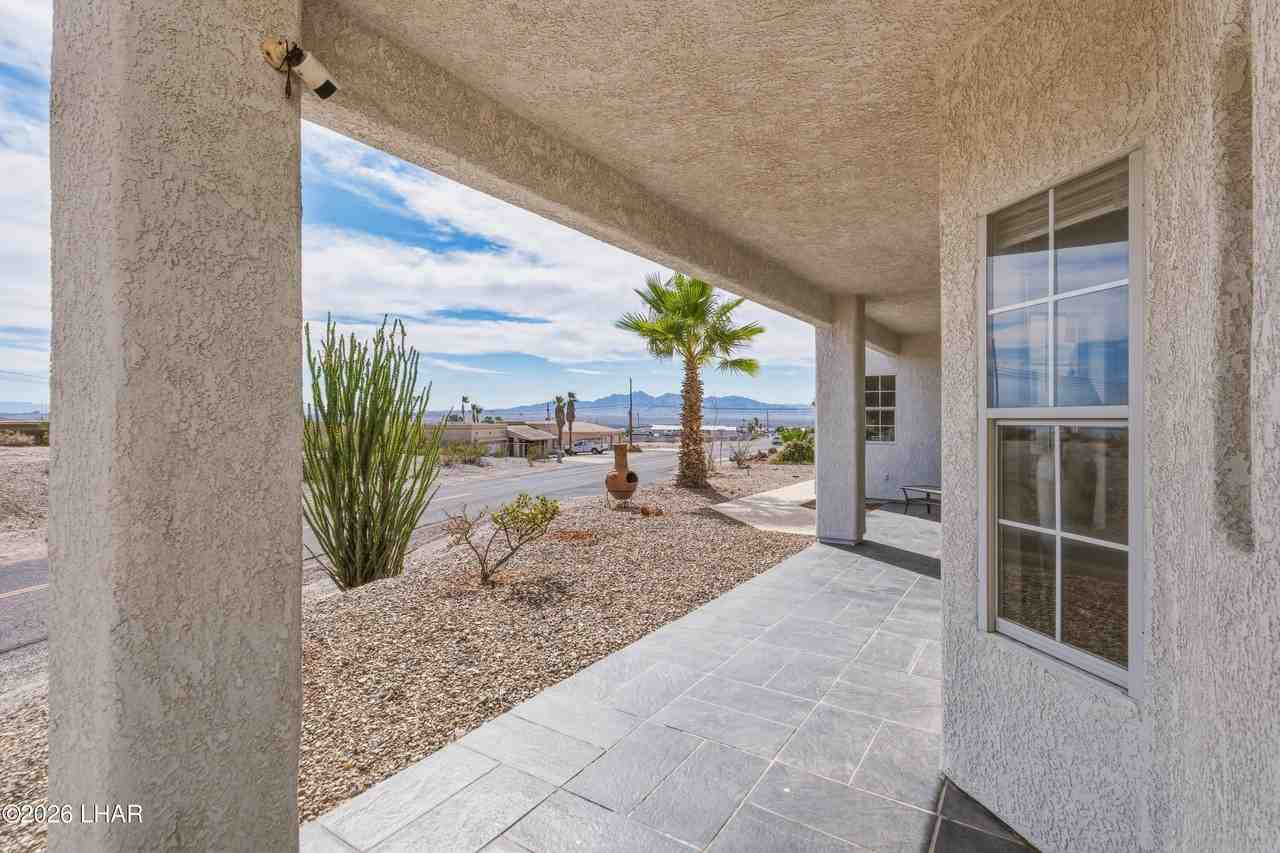 784 Cactus Dr - Photo 4 of 30