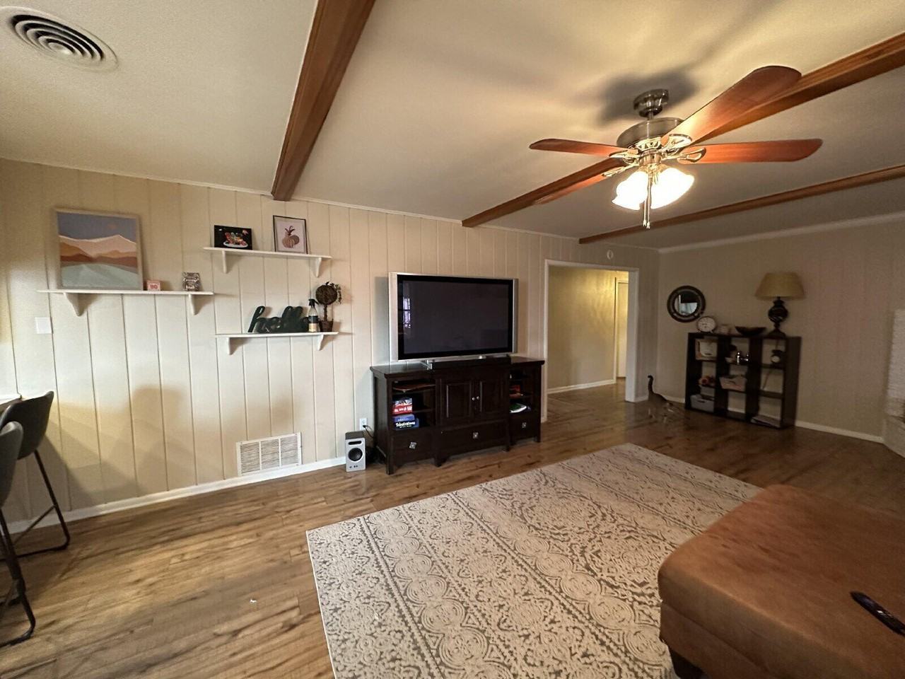 3011 55th St - Photo 3 of 25