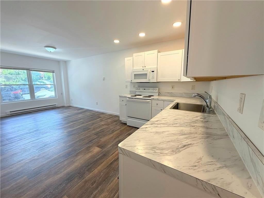 811 Itaska St #1stFL - Photo 5 of 14