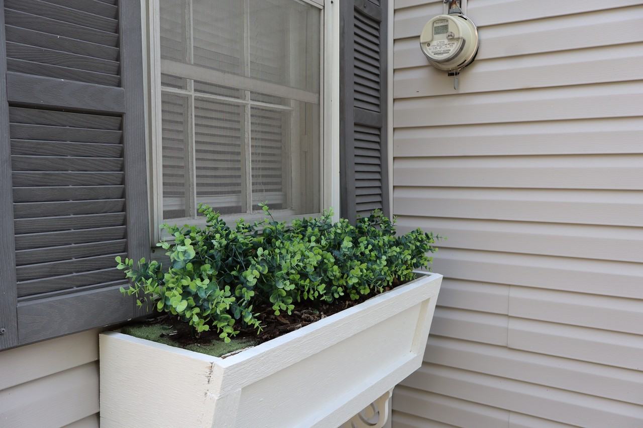 1064 S Thelma Ave #1 - Photo 4 of 7