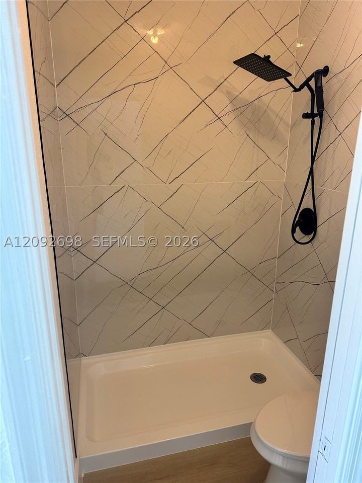 17035 Sw 138th Ct - Photo 6 of 7