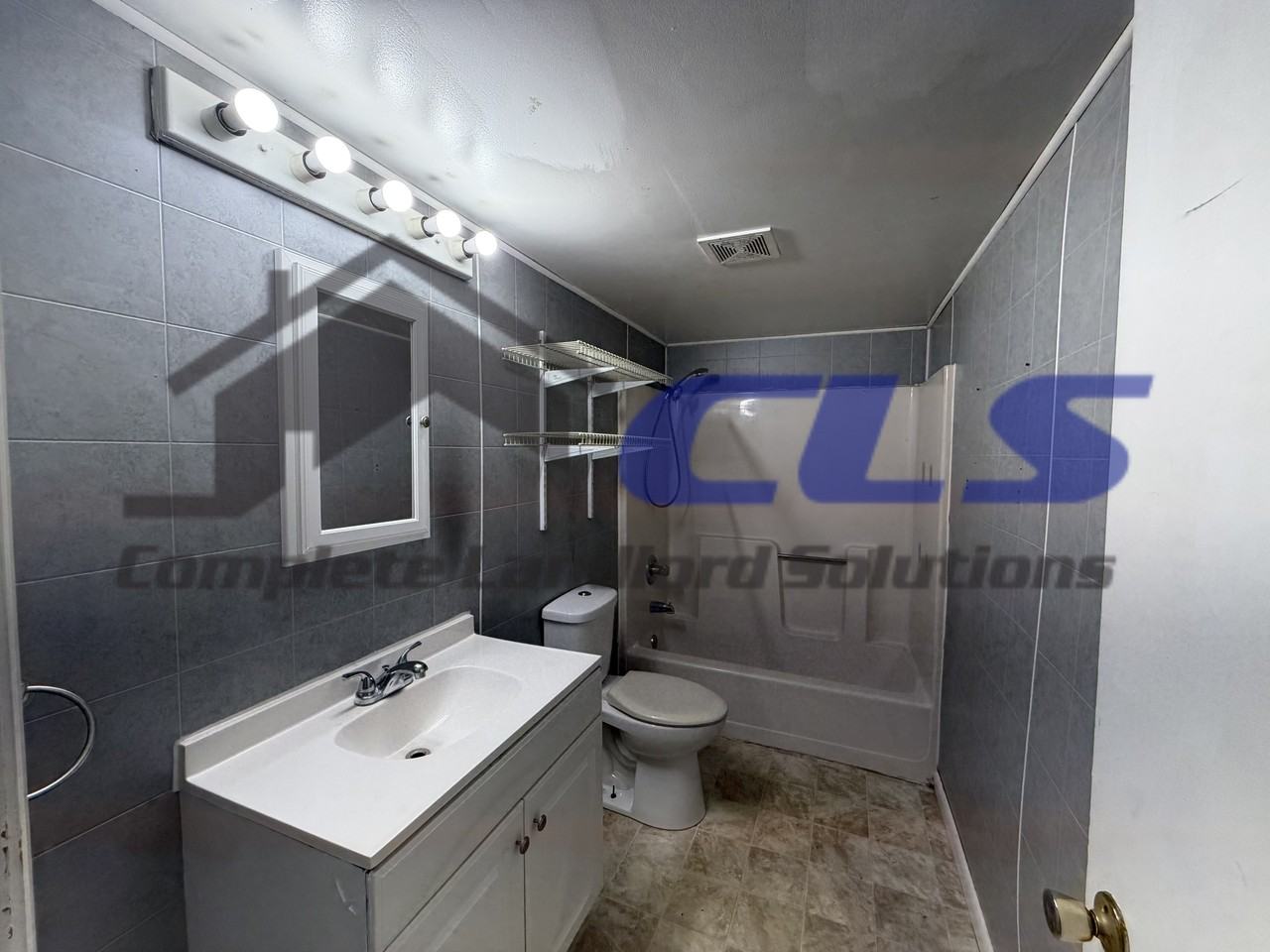 626 East Curry Drive - Photo 3 of 3