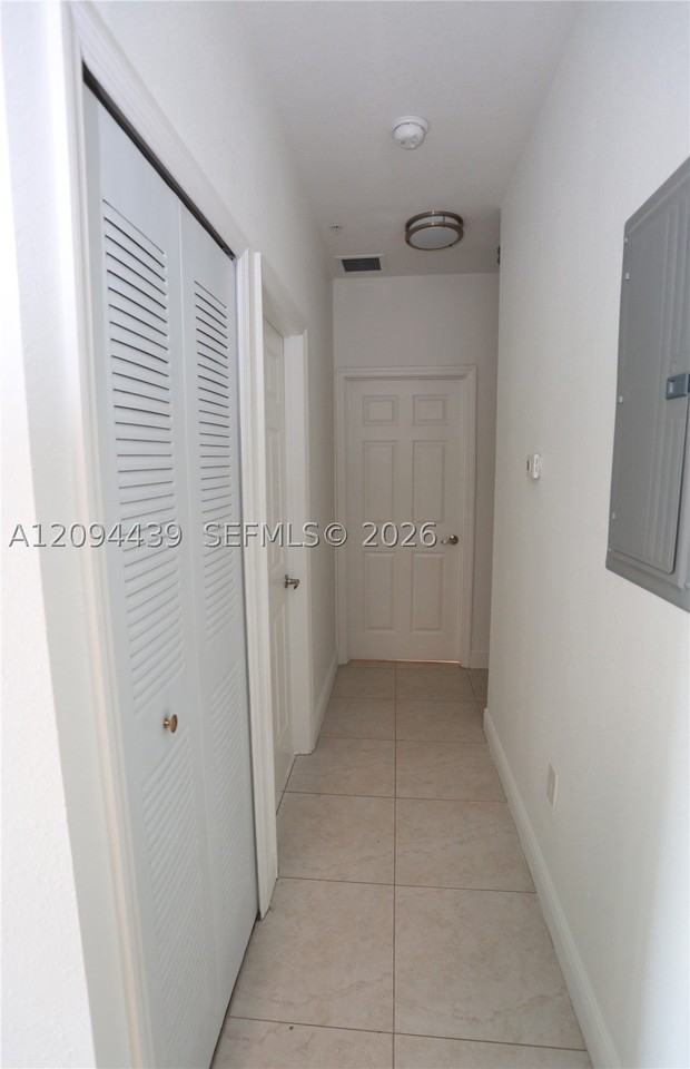 6001 Nw 182nd Ln #301 - Photo 3 of 11