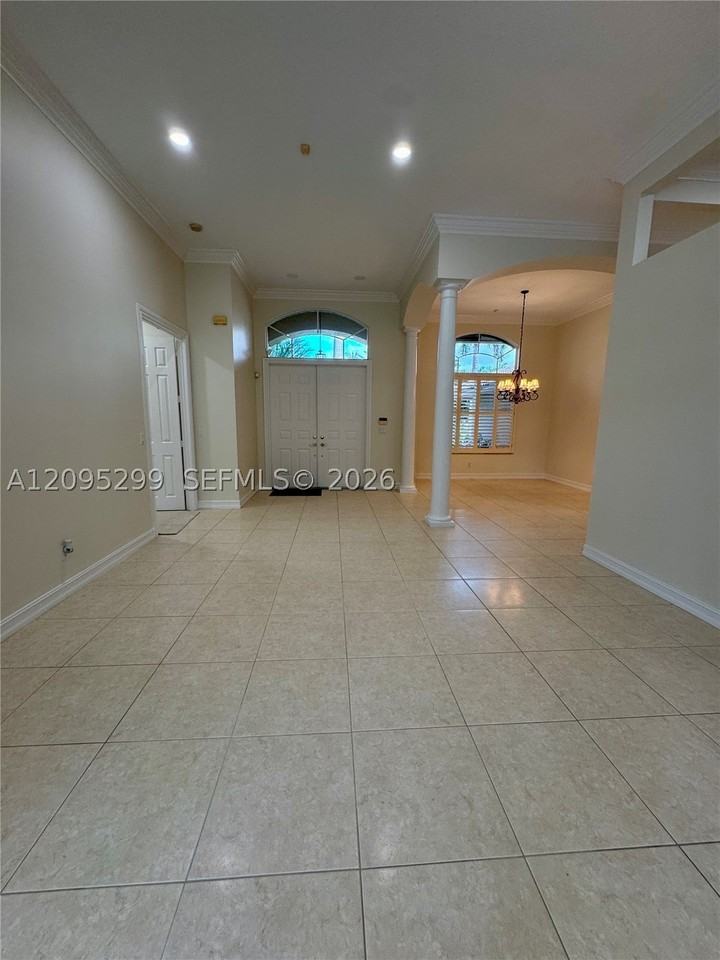 11051 Canary Island Ct #11051 - Photo 4 of 50