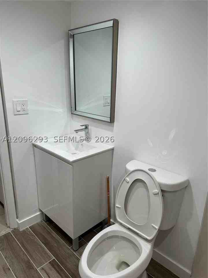 7020 Nw 179th St #112 - Photo 6 of 6