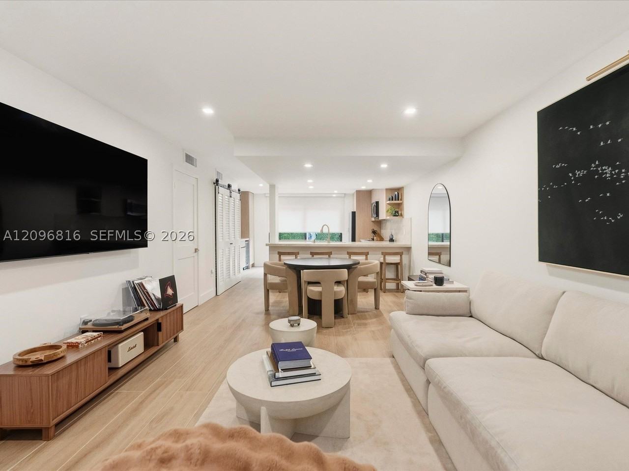 10253 Sw 77th Ct - Photo 4 of 33