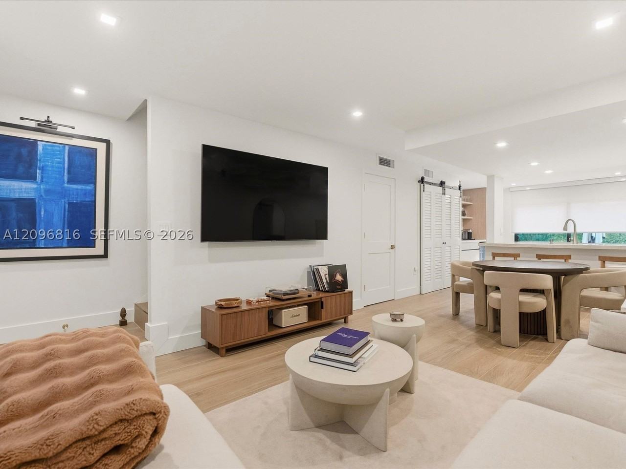 10253 Sw 77th Ct - Photo 7 of 33
