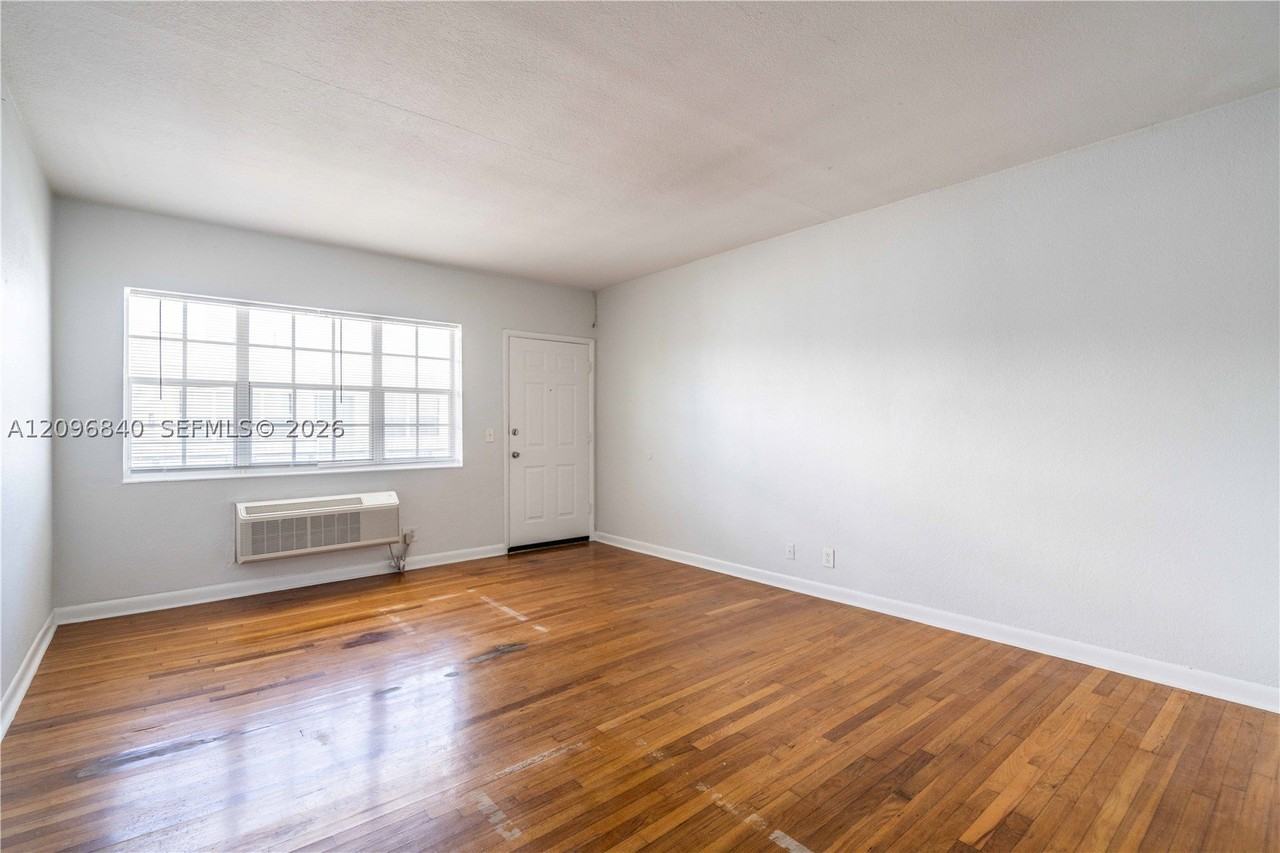330 84th St #11 - Photo 5 of 12