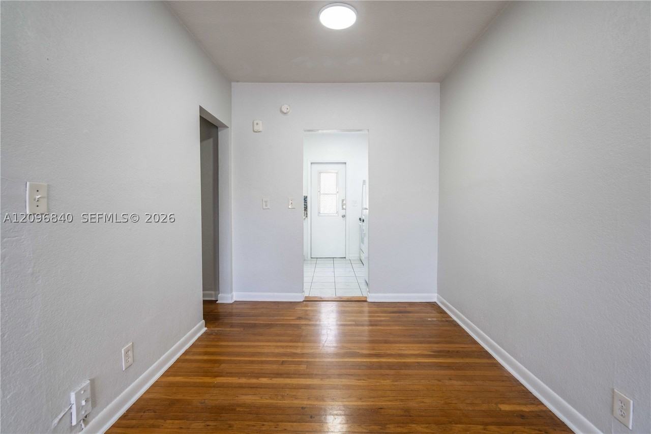 330 84th St #11 - Photo 6 of 12