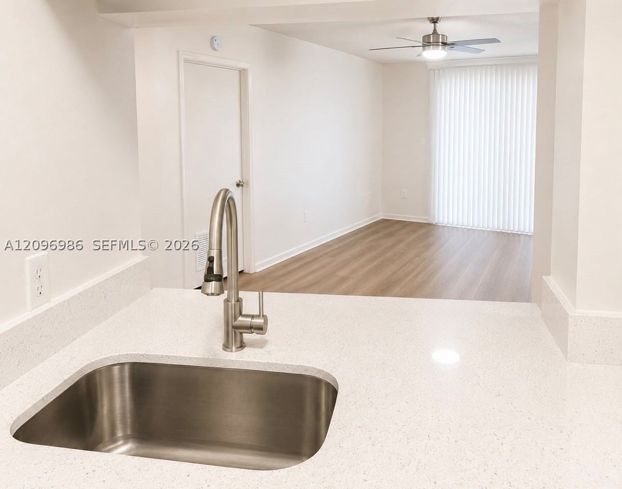 102 Sw 6th Ave #507 - Photo 5 of 16