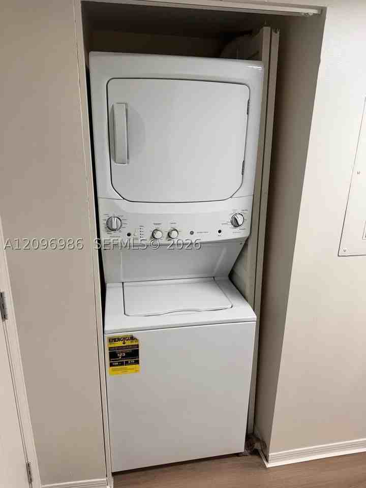 102 Sw 6th Ave #507 - Photo 6 of 16