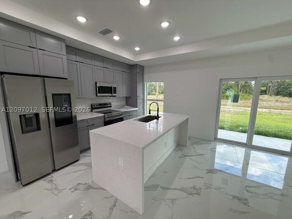 765 PUCCINI AVE S #765 - Photo 4 of 21