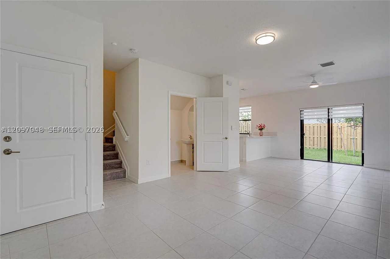 23250 Sw 131st Ct #23250 - Photo 3 of 12